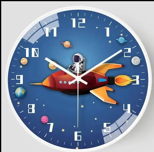 CLASSIC ASTRONAUT CLOCK