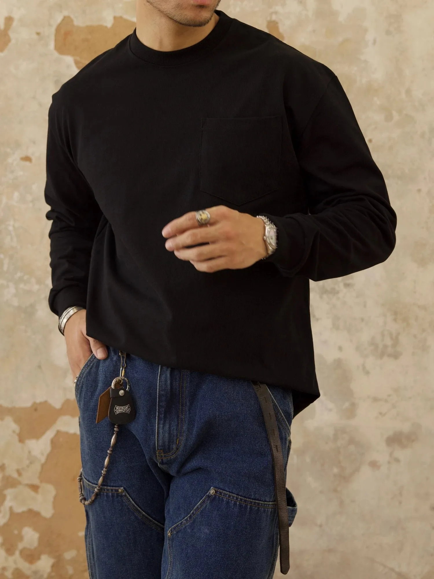 Men's Long Sleeves T-shirt with Pocket - Loose Fit Sweatshirt