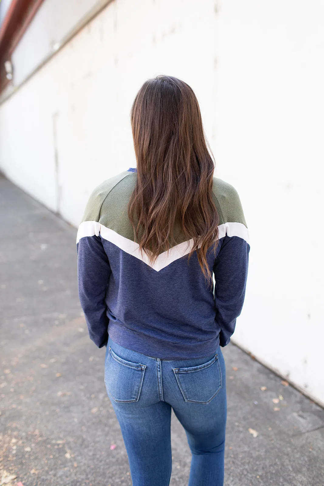 Olive & Navy Chevron Pullover (SM-XL)