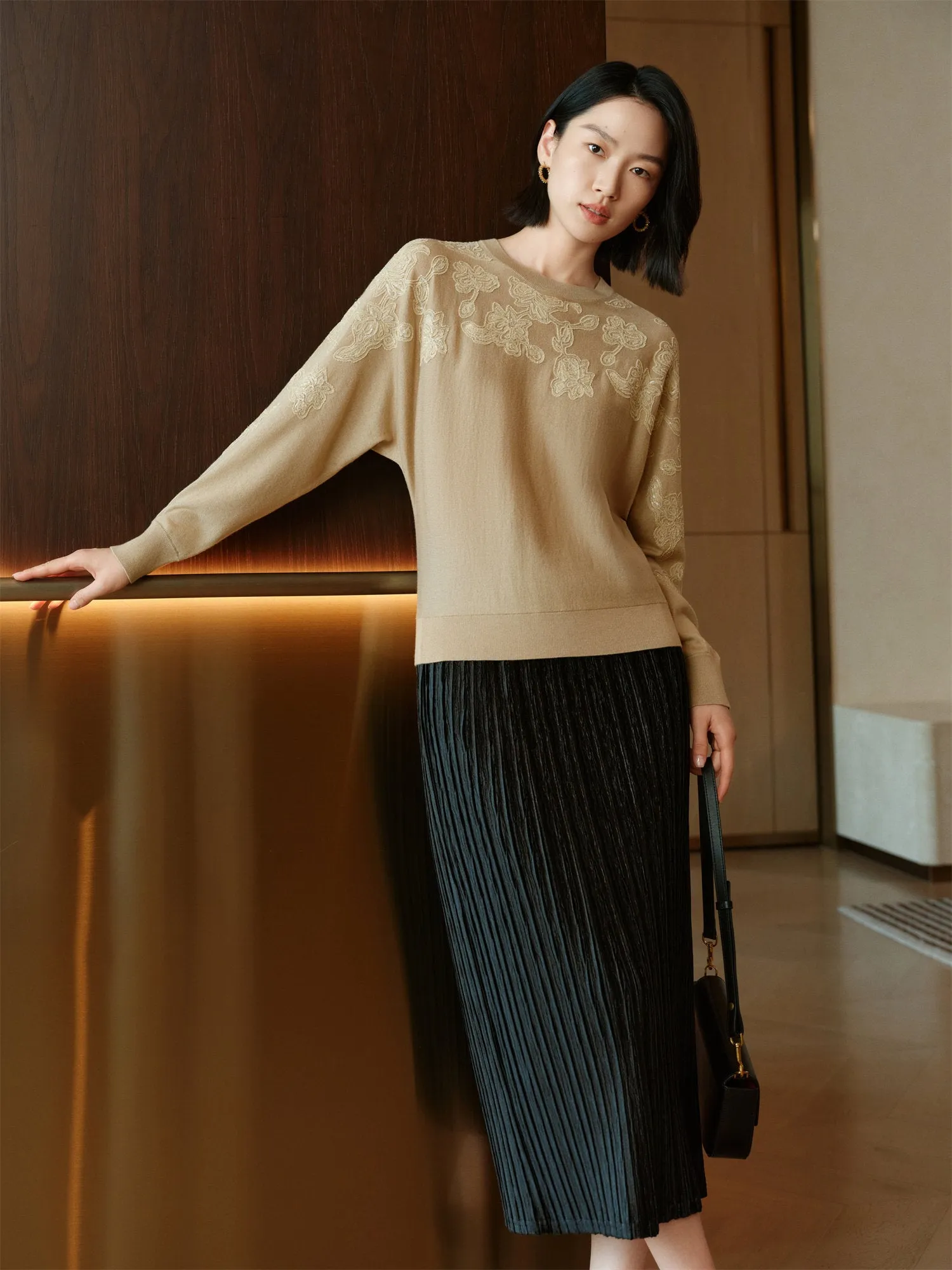 YAYING Silk and Wool Cashmere Knitted Sweater